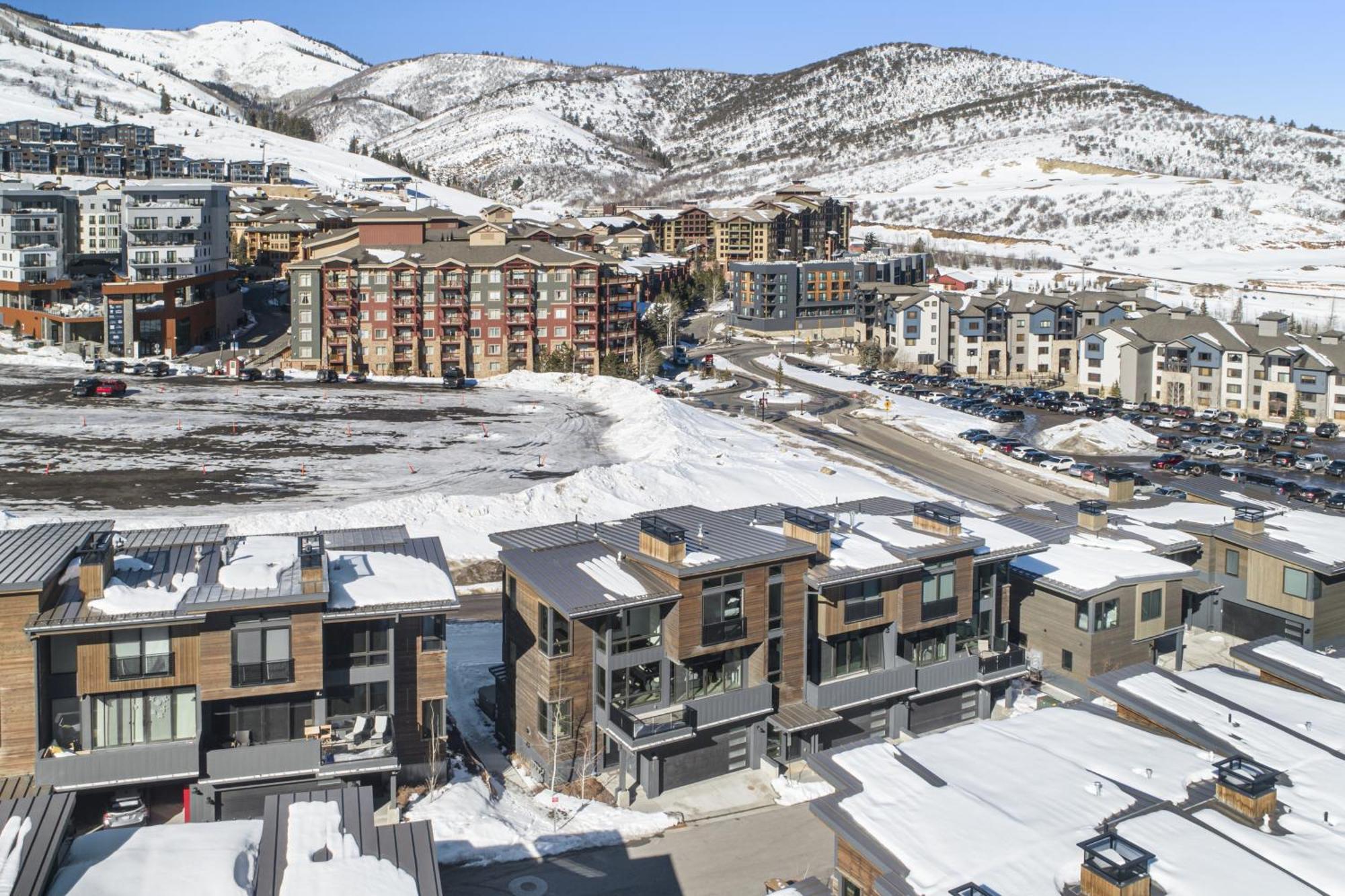 Park City Adventures Экстерьер фото
