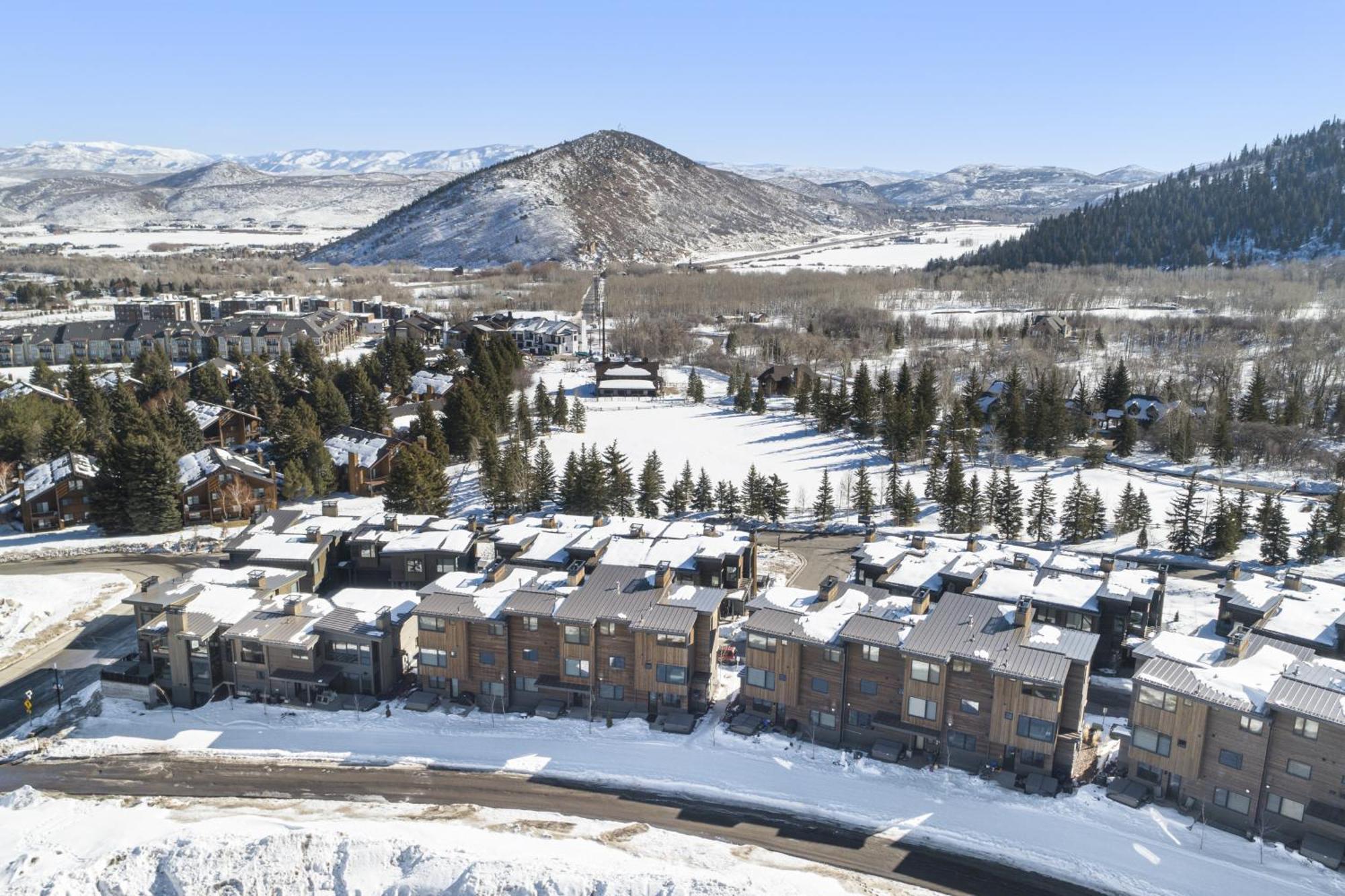 Park City Adventures Экстерьер фото